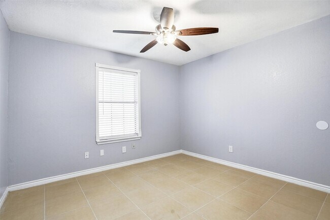 Foto del edificio - 416 Colonial Pl