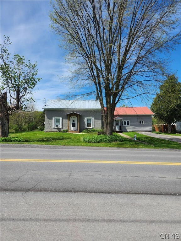 Building Photo - 8337 S Main St