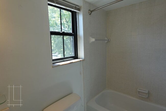 Foto del edificio - 490 City Park Ave