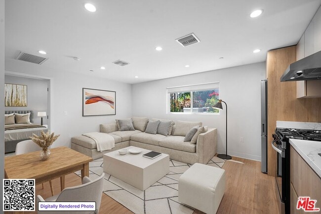 Photo - 1530 S Hayworth Ave Apartment