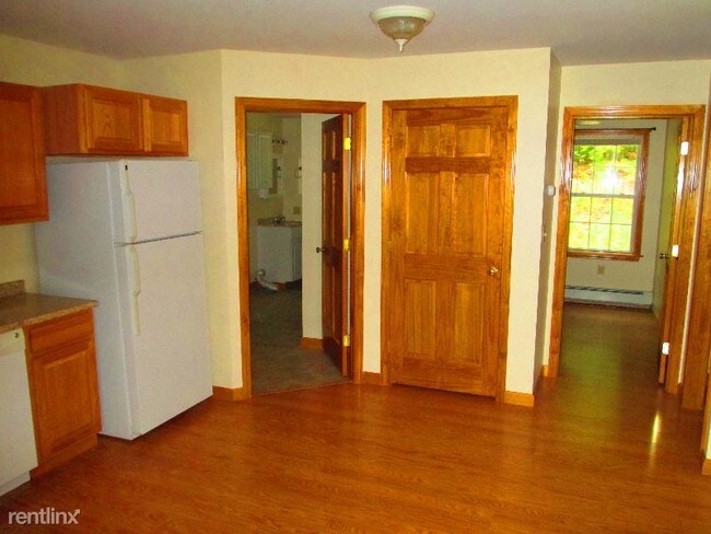 Building Photo - 2 br, 1 bath Apartment - 73 Rancourt Rd