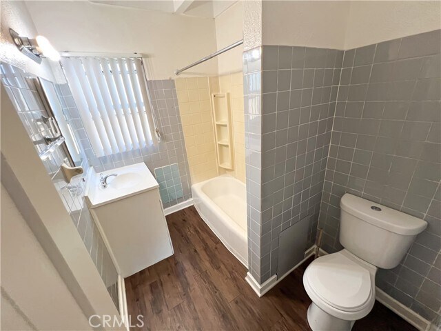 Foto del edificio - 2102 S Pacific Ave