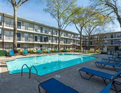Foto del edificio - 7315 Brompton St