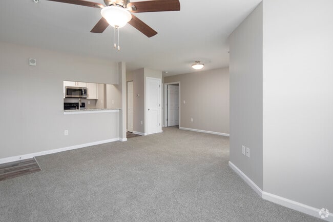 1BR, 1BA, 820 SF - Elevate 5050