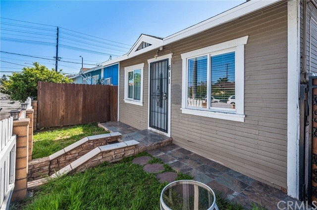 Building Photo - 611 N Lagoon Ave