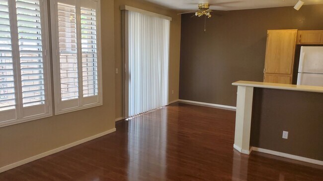 Building Photo - Green Valley Ranch 2 Bed Condo w/Garage