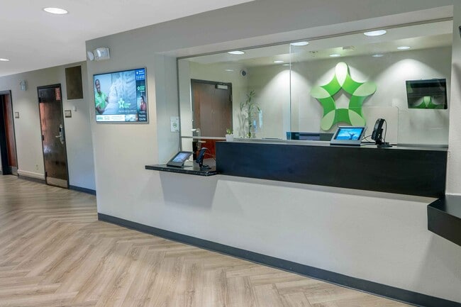 Foto del edificio - Furnished Studio-Boca Raton - Commerce