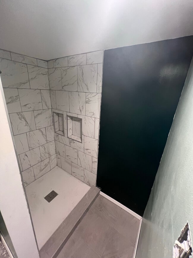 Photo - 427 Grace St House