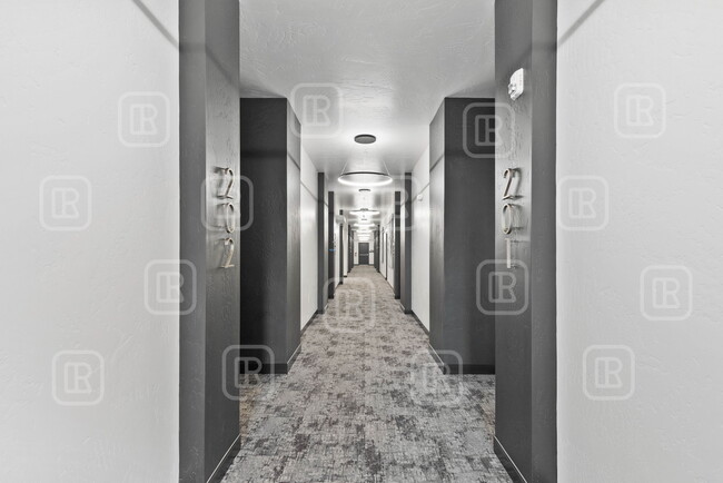Building Photo - 821 N 4th St