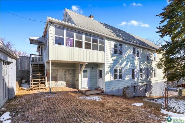 Foto del edificio - 746 N Washington St