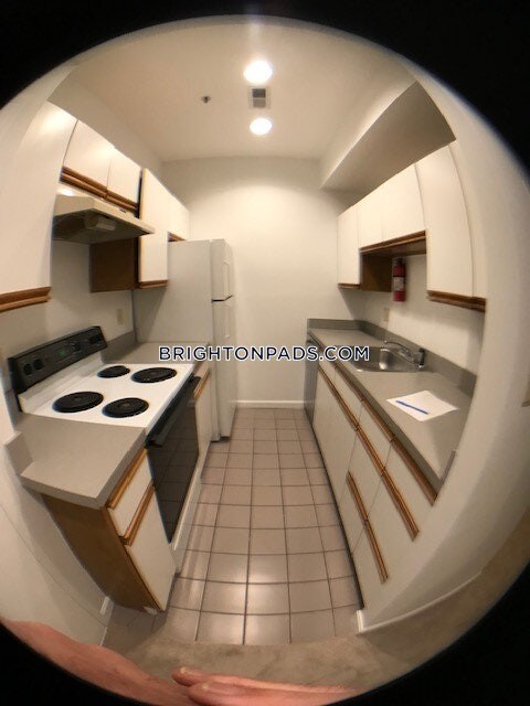 Primary Photo - 110 Strathmore Rd