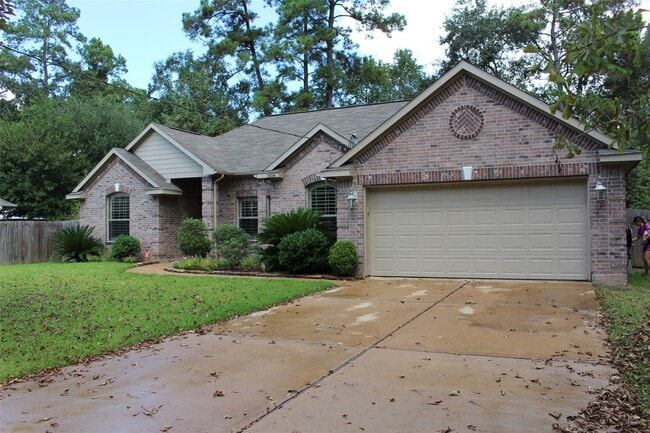 Foto del edificio - 1504 Glen Oaks Dr