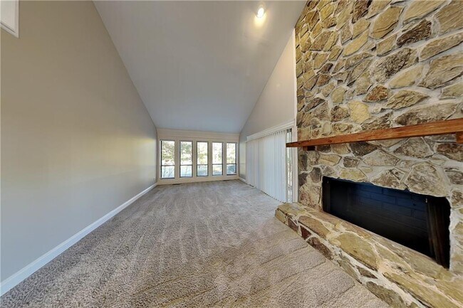 Foto del edificio - 355 Elbe Dr