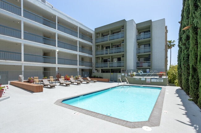Pool - Regency Manor