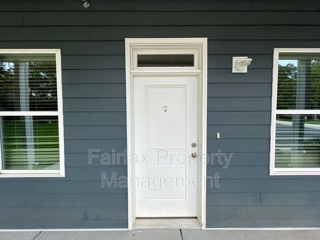 Photo - 518 Boone St Apartment