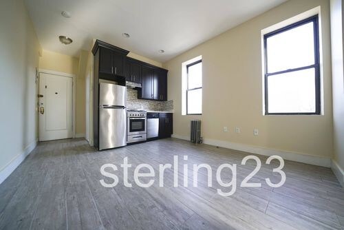 Primary Photo - 3104 33rd St