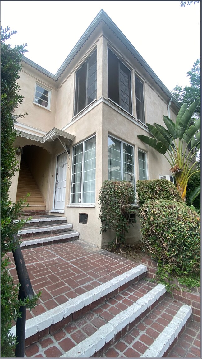Foto del edificio - 9191 W 3rd St