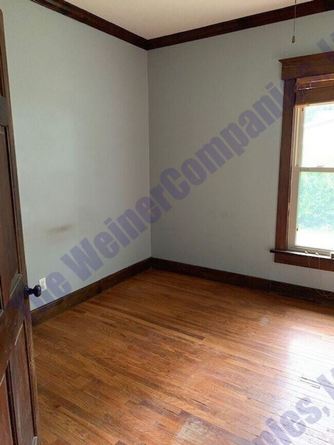 Foto del edificio - Now leasing for August!