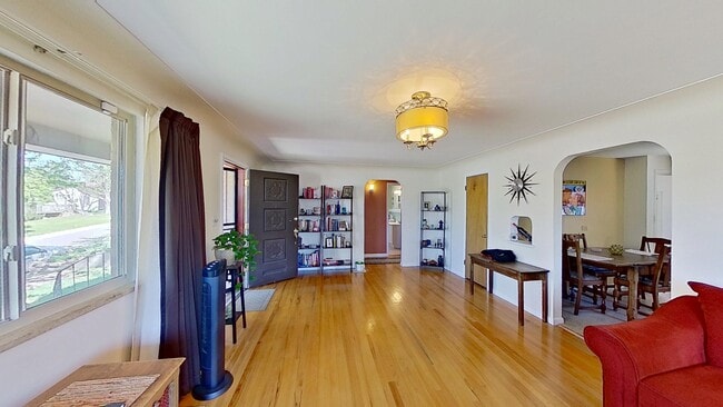 Foto del edificio - 4030 S Fox St