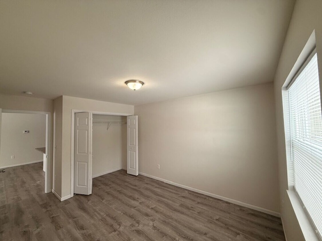 Foto del edificio - 2 Bedroom Duplex