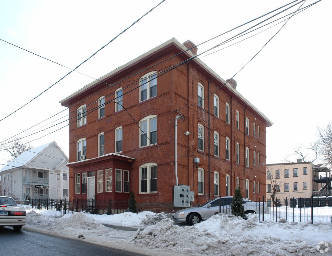 Building Photo - 101-103 Mather St