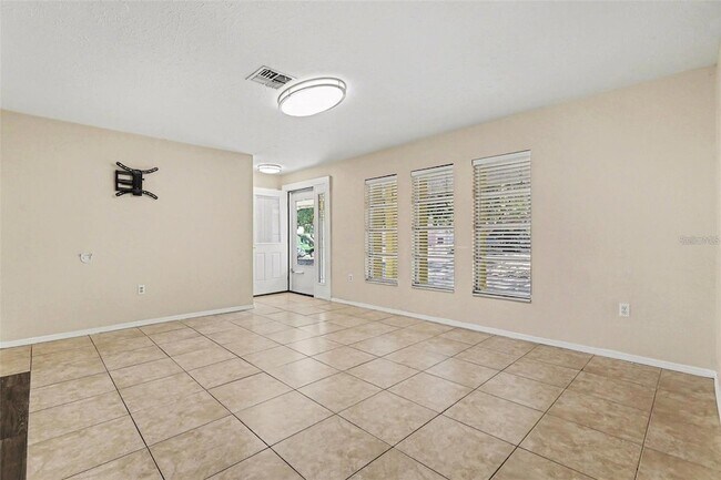 Building Photo - 2874 Indianwood Dr