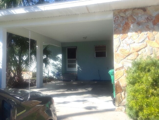 Foto del edificio - 3119 Riverside Dr