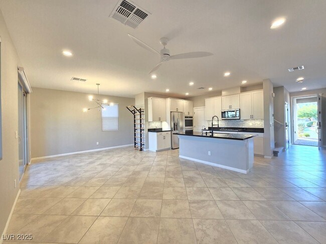 Foto del edificio - 4160 Elegant Chateau St