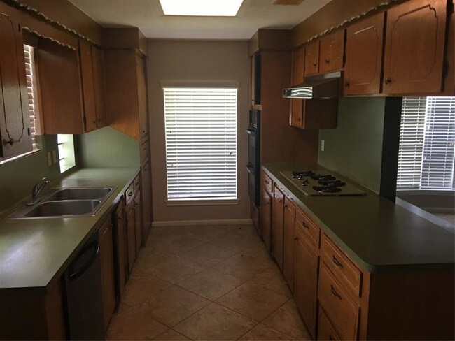 Foto del edificio - 12101 I-10