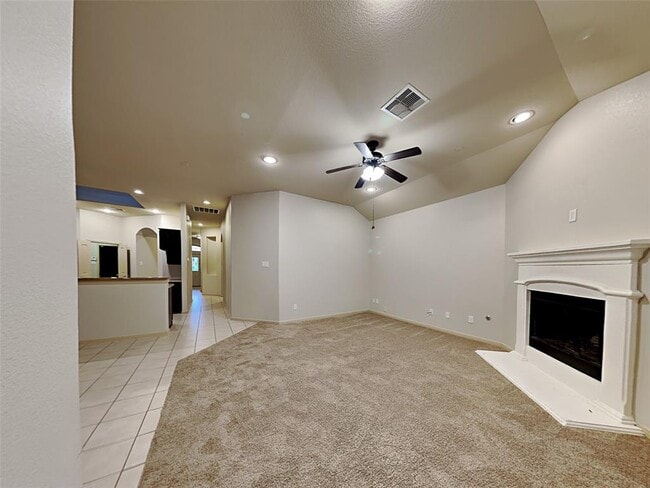 Building Photo - 18935 Deer Trace Dr