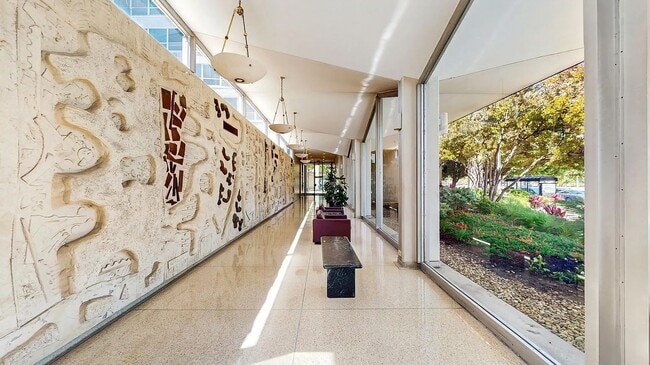 Building Photo - 3550 N Lake Shore Dr