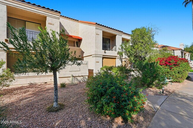 Foto del edificio - 9708 E Vía Linda