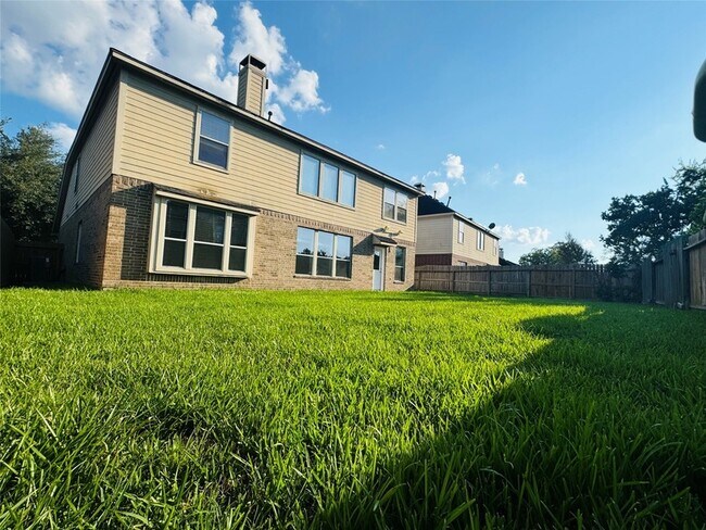 Foto del edificio - 931 Sierra Springs Ln