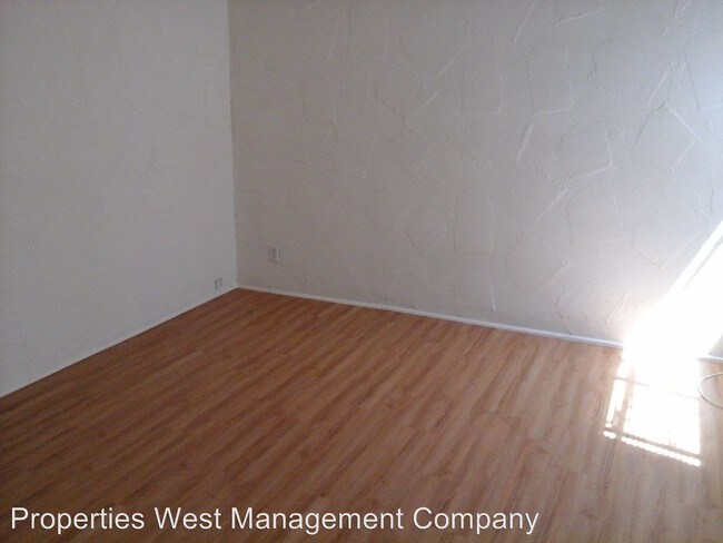 Building Photo - 1030 S Meyler St