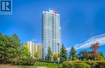 Building Photo - 18 Graydon Hall Dr