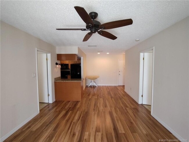 Building Photo - 950 S Kanner Hwy