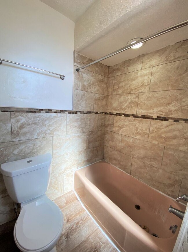 Foto del interior - 5546 Jackson St