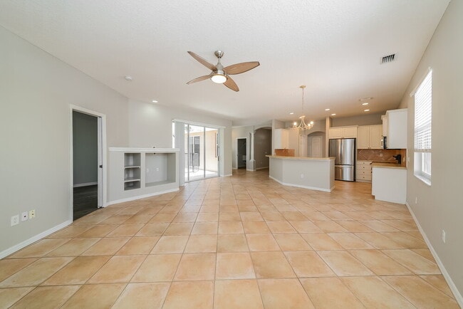 Building Photo - 1073 Whitegate Ct
