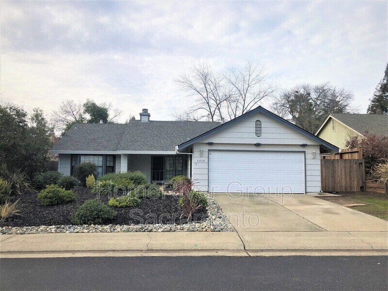 Foto principal - 1519 Pine Valley Cir
