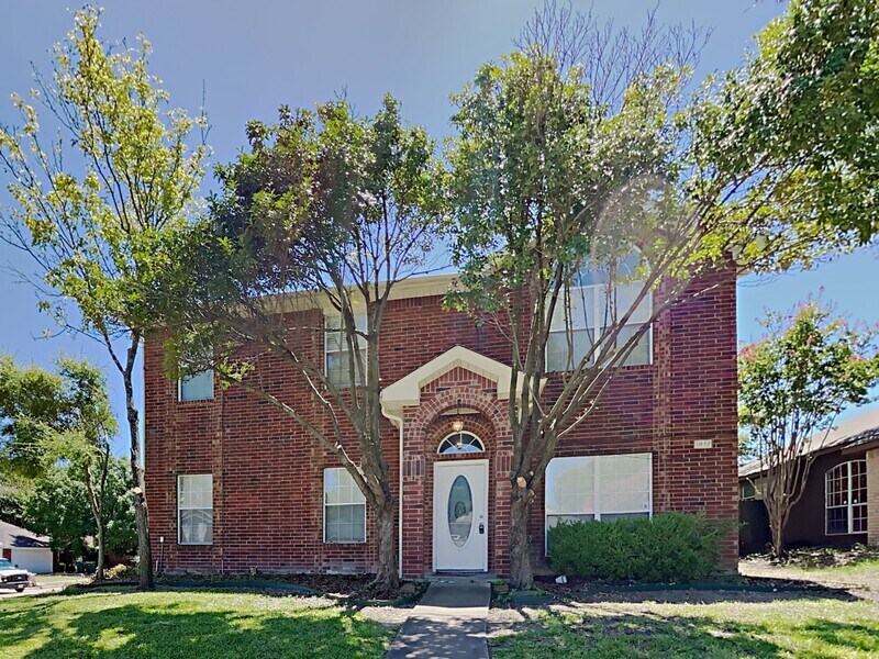 Primary Photo - 1017 Woodall Dr