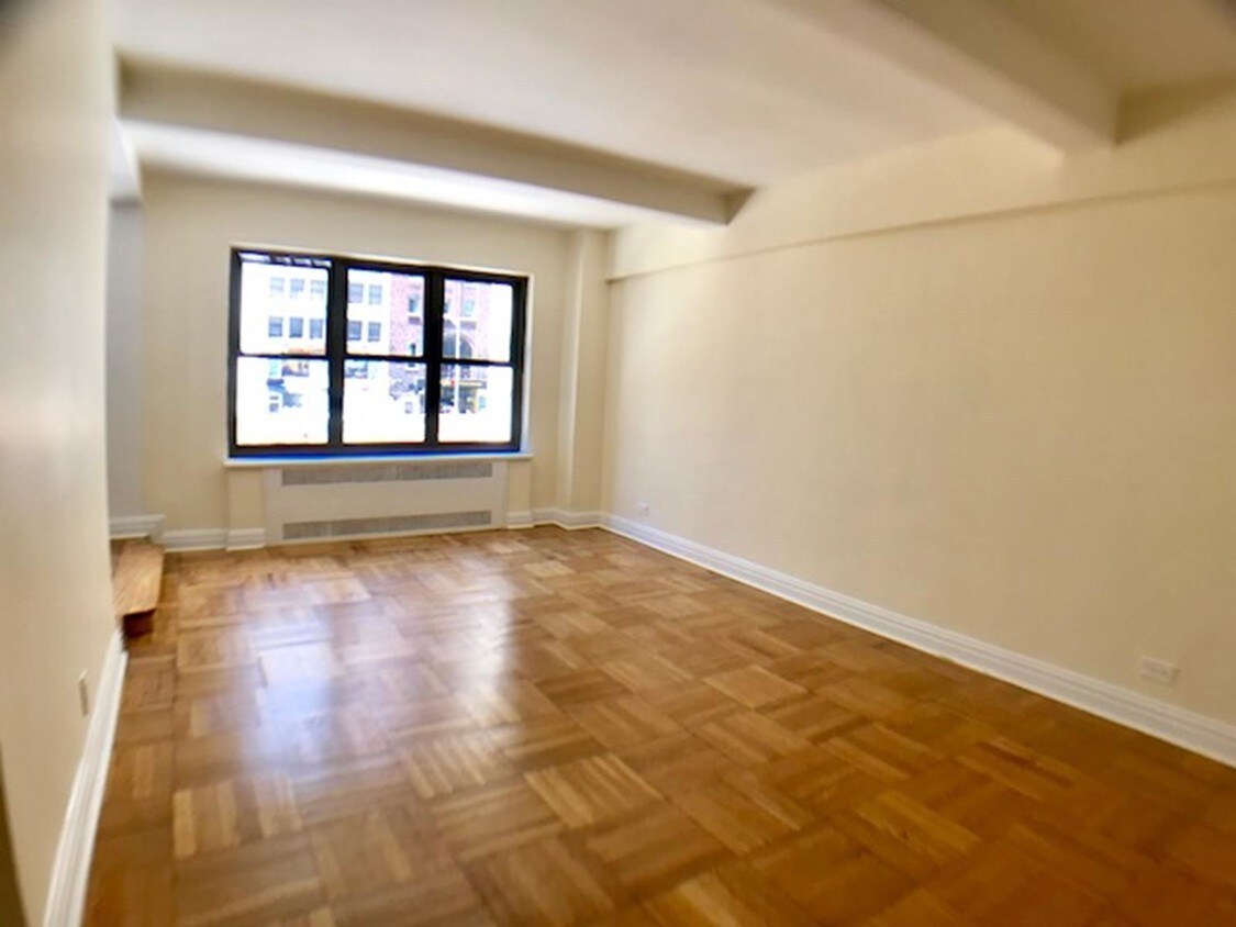 Foto principal - 141 East 56th Street