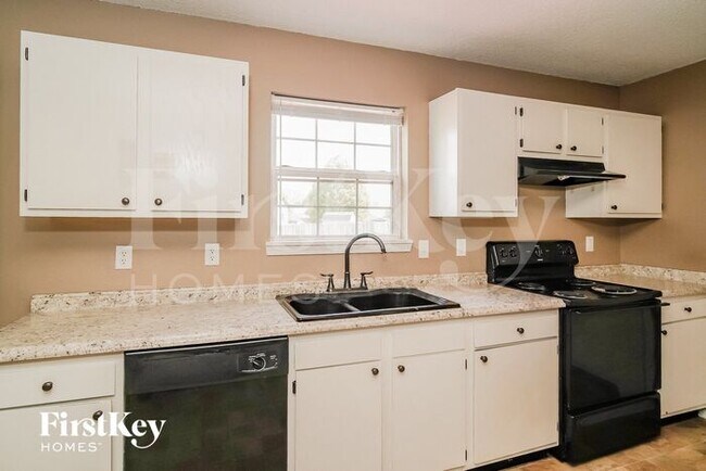Foto del edificio - 6031 Long River Ln