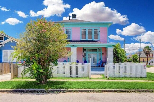Building Photo - 3227 Avenue Q