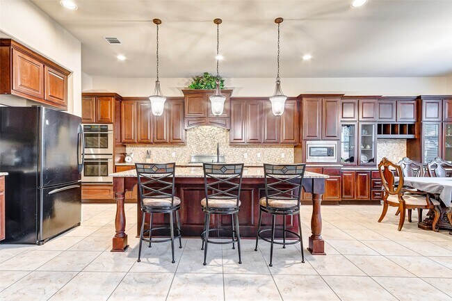 Foto del edificio - 4710 Deermeadow Falls Ln
