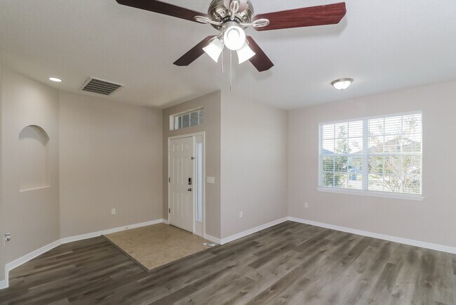 Building Photo - 30745 Water Lily Dr