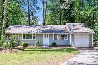 Building Photo - 1860 Suwanee Ridge Ct NW