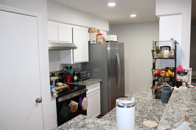 Foto del edificio - 819 Walbrook Dr