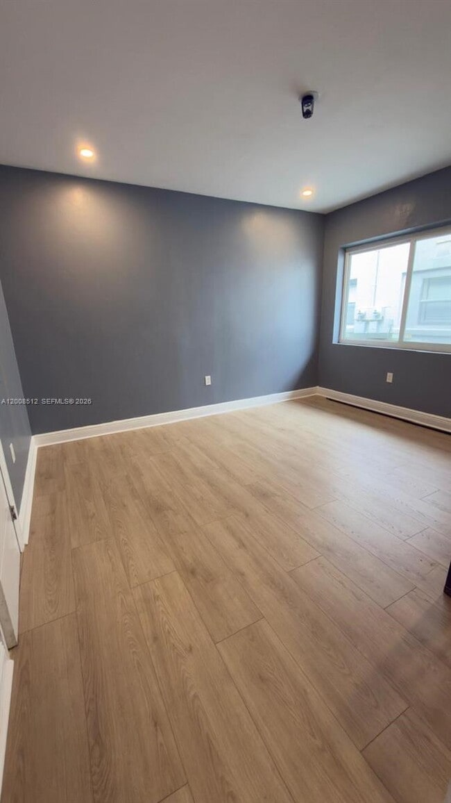 Foto del edificio - 501 NE 70th St