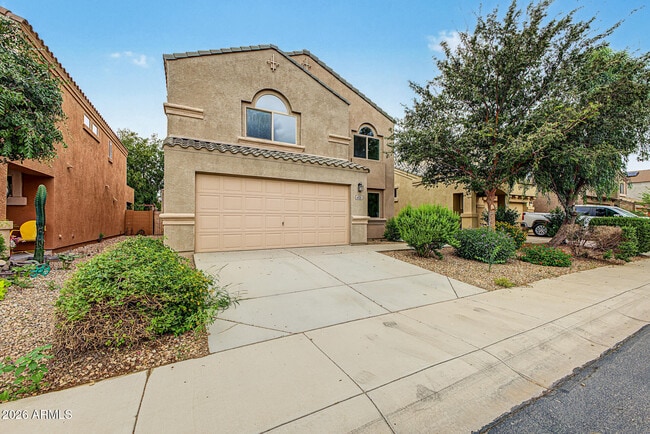 Building Photo - 6135 E Paradise Ln