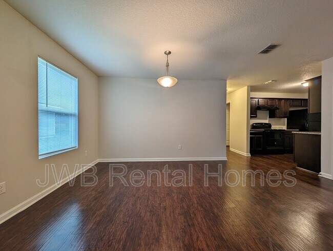Foto del edificio - 550 E 56th St